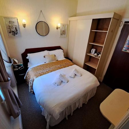 Lily Hotel 黑潭 外观 照片