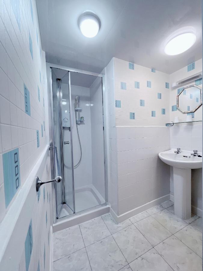 Lily Hotel 黑潭 外观 照片