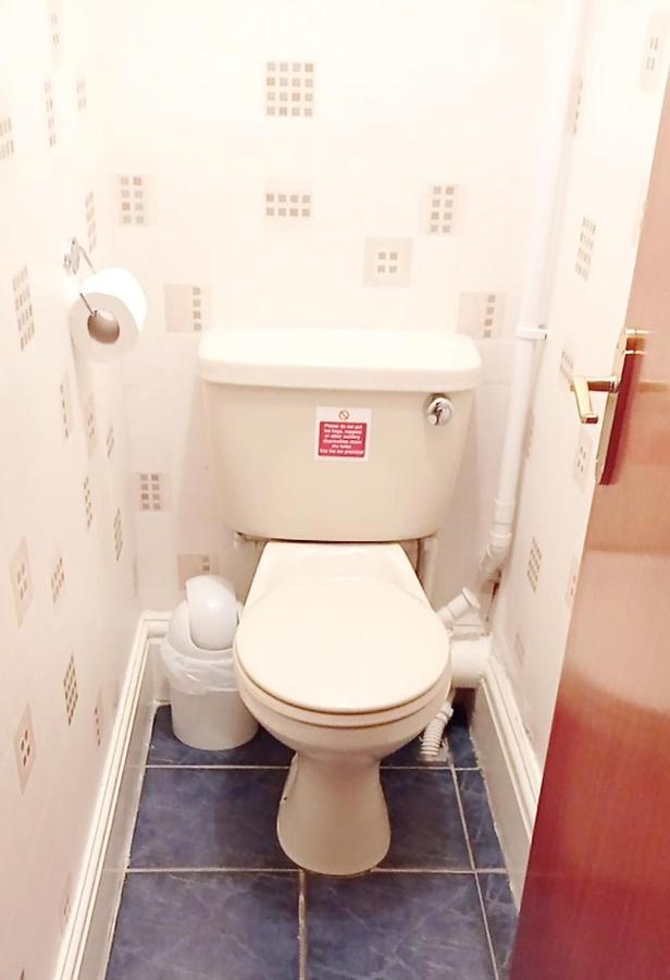 Lily Hotel 黑潭 外观 照片