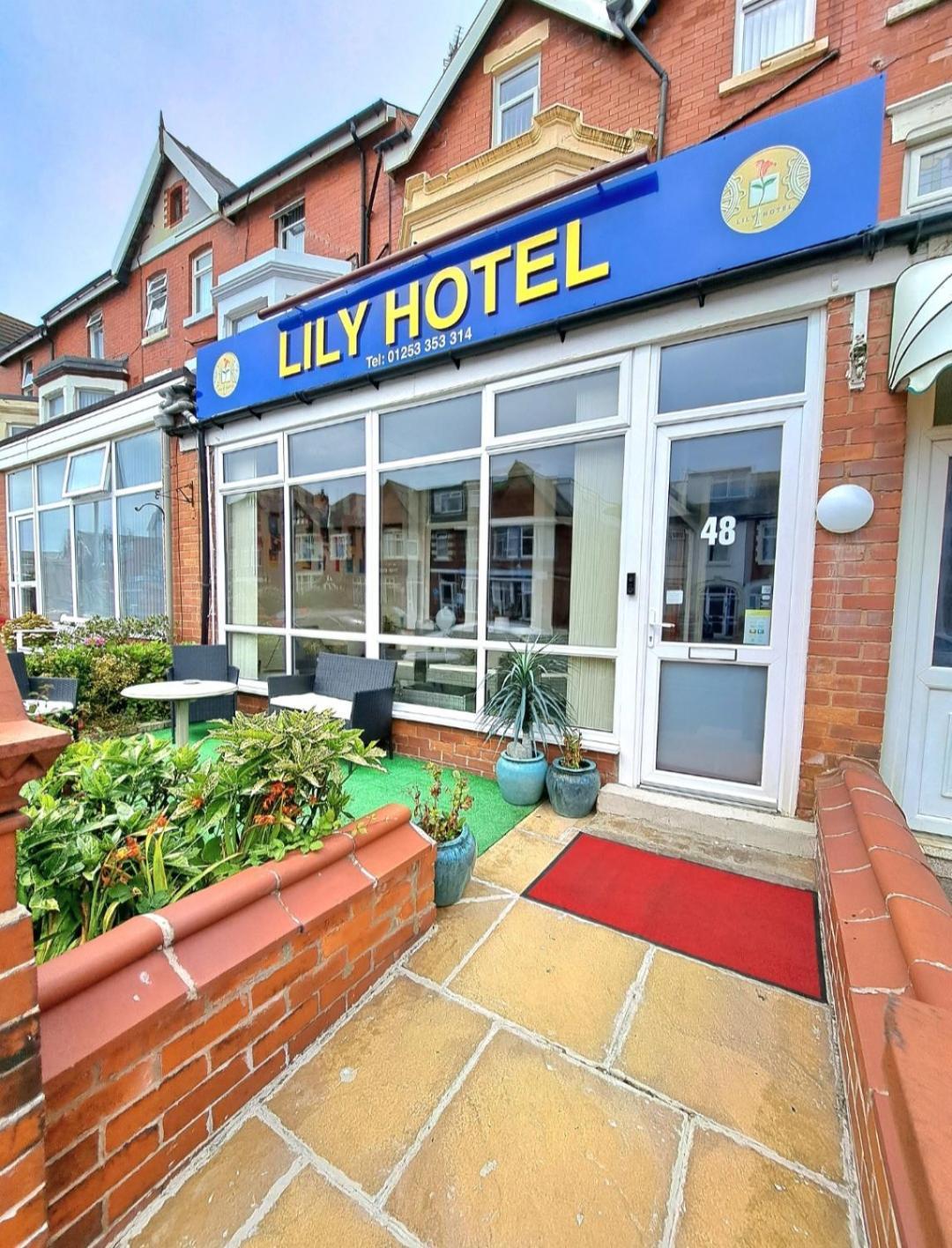 Lily Hotel 黑潭 外观 照片